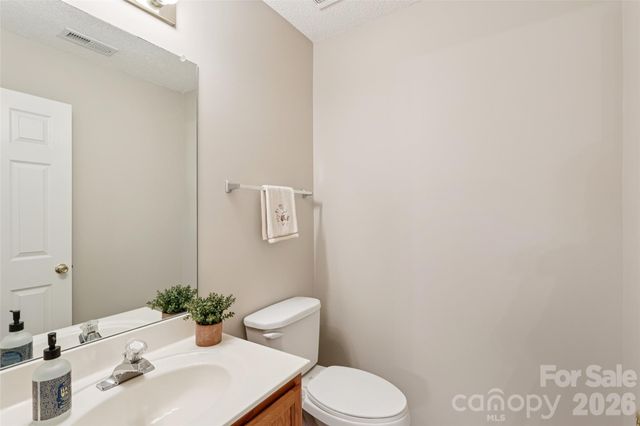 10213 University Park Lane, Charlotte, NC 28213