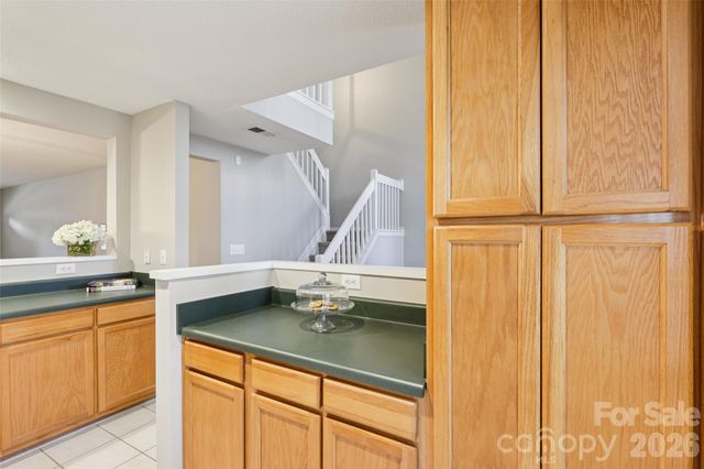 10213 University Park Lane, Charlotte, NC 28213