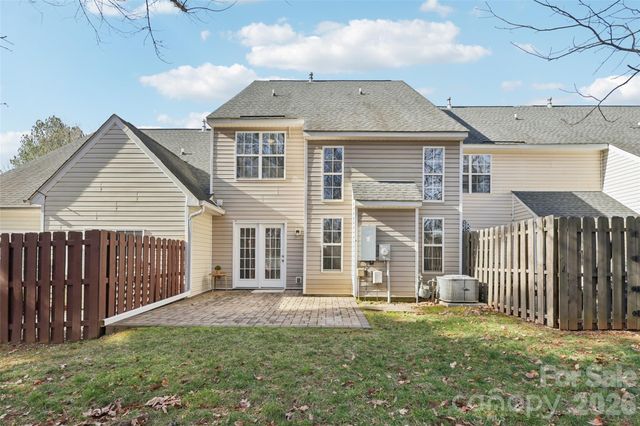 10213 University Park Lane, Charlotte, NC 28213