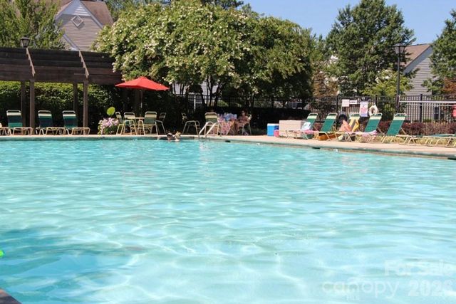 10213 University Park Lane, Charlotte, NC 28213