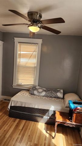11685 Mitchell St Street, Hamtramck, MI 48212