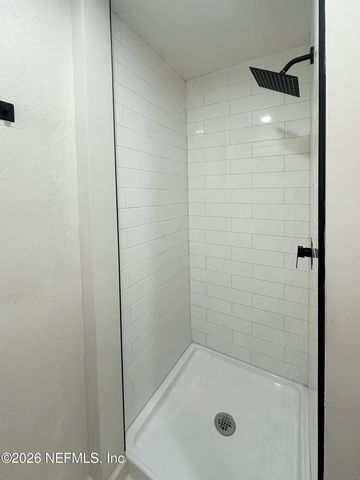 1239 GLEN LAURA Road, Jacksonville, FL 32205