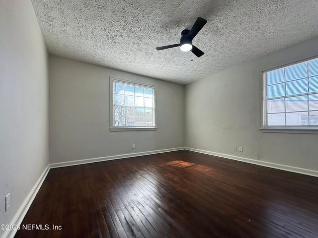 1239 GLEN LAURA Road, Jacksonville, FL 32205