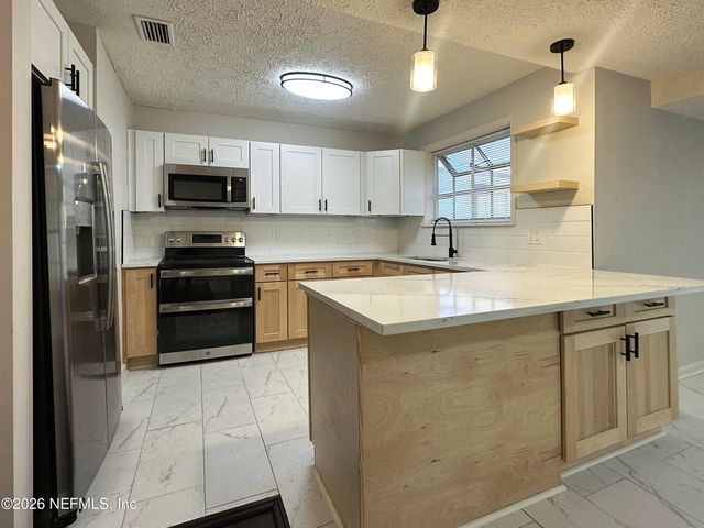 1239 GLEN LAURA Road, Jacksonville, FL 32205