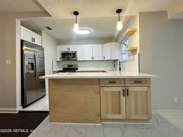 1239 GLEN LAURA Road, Jacksonville, FL 32205