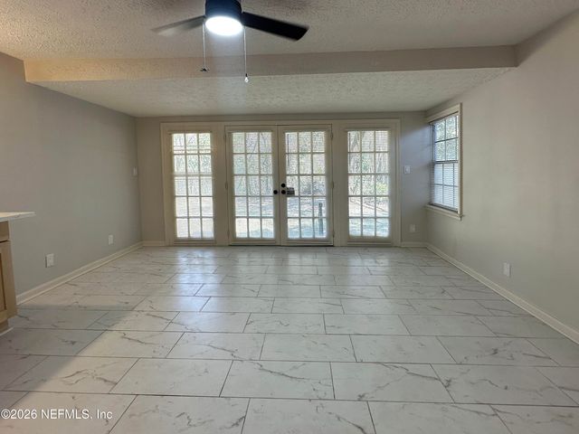 1239 GLEN LAURA Road, Jacksonville, FL 32205