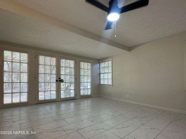 1239 GLEN LAURA Road, Jacksonville, FL 32205