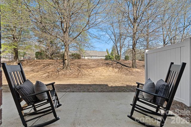 10437 Blairbeth Street, Charlotte, NC 28277