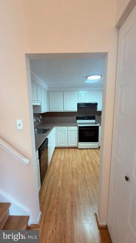 6288 BLUE DART PL, Columbia, MD 21045