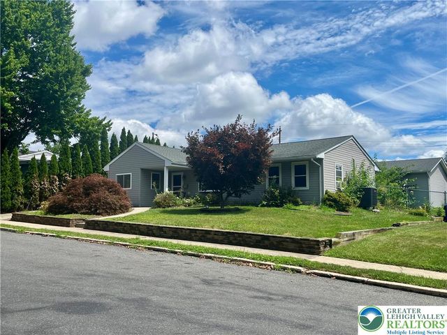 1293 Ellsworth Drive, Whitehall Twp, PA 18052
