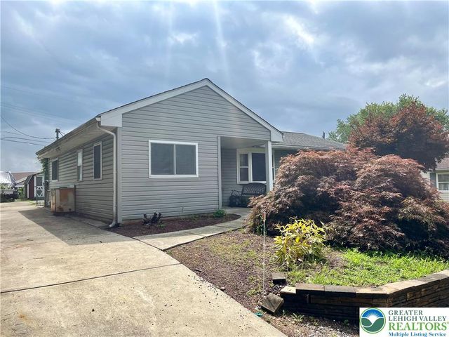 1293 Ellsworth Drive, Whitehall Twp, PA 18052