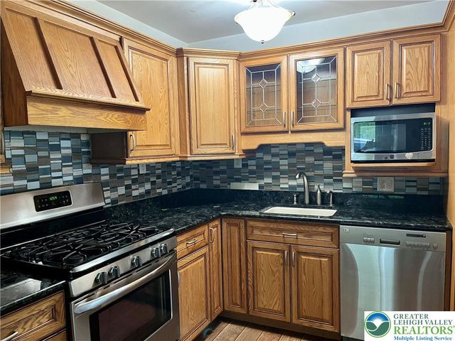 1293 Ellsworth Drive, Whitehall Twp, PA 18052