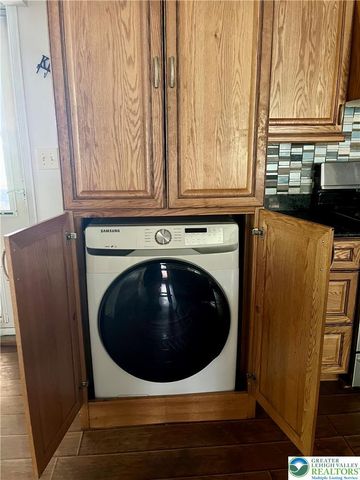 1293 Ellsworth Drive, Whitehall Twp, PA 18052