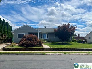 1293 Ellsworth Drive, Whitehall Twp, PA 18052