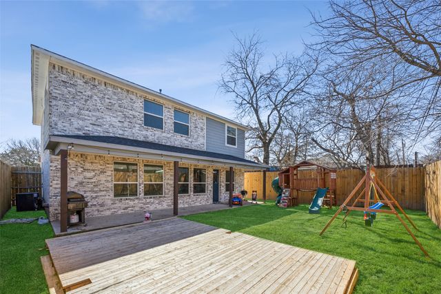 135 Birch Lane, Roanoke, TX 76262