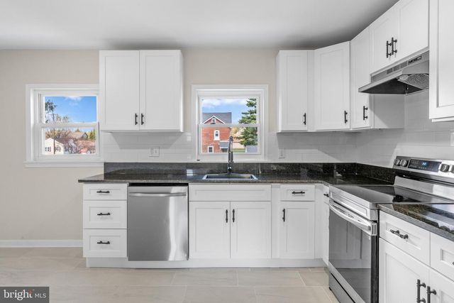 1714 ELLIOTT AVE, Bethlehem, PA 18018