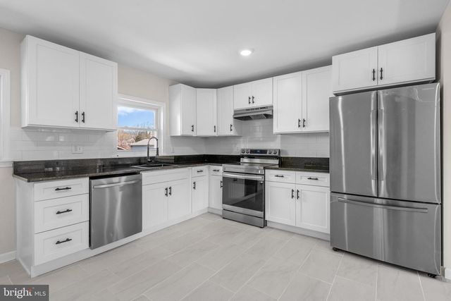 1714 ELLIOTT AVE, Bethlehem, PA 18018