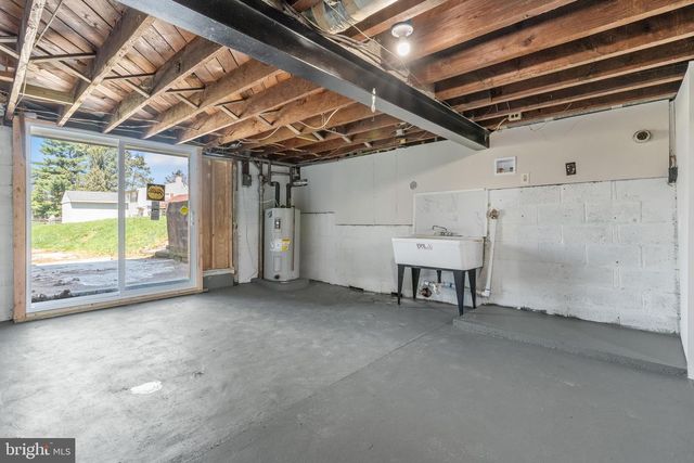1714 ELLIOTT AVE, Bethlehem, PA 18018