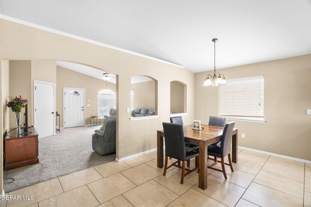 1112 Cielo Bonito Drive, Socorro, TX 79927