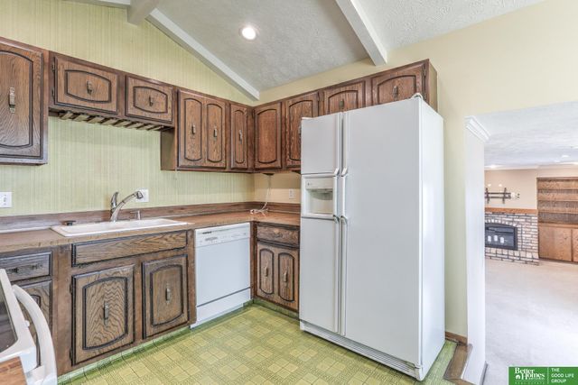 6246 S 150th Street, Omaha, NE 68137