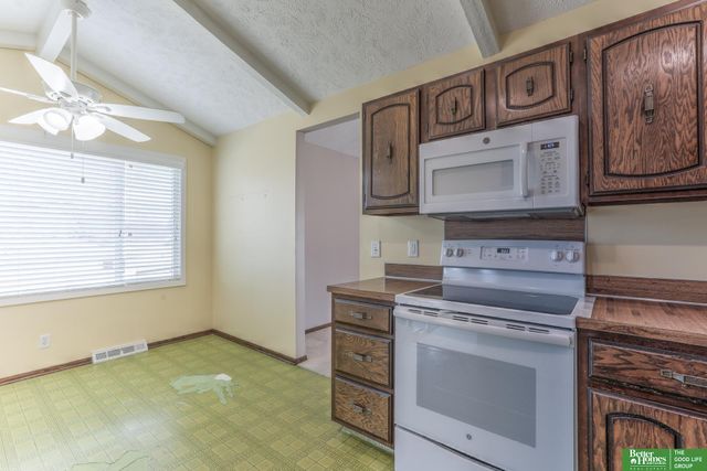 6246 S 150th Street, Omaha, NE 68137