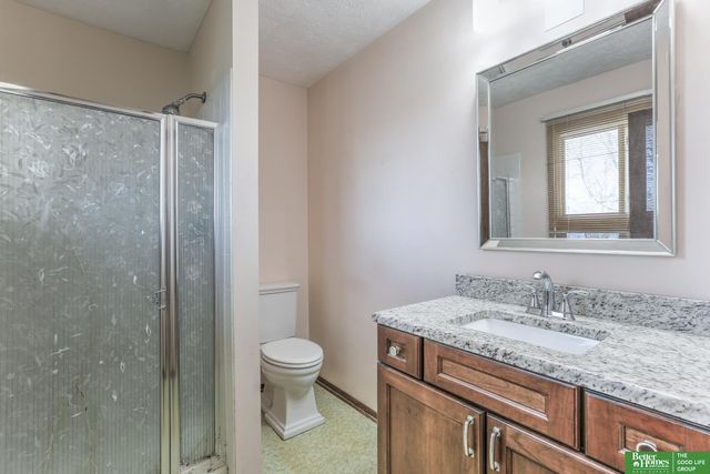 6246 S 150th Street, Omaha, NE 68137