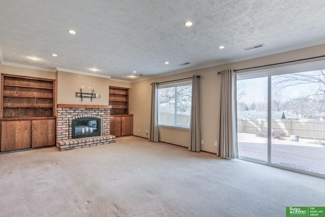 6246 S 150th Street, Omaha, NE 68137