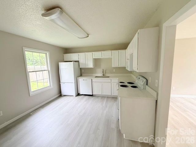 2200 Brookside Avenue, Kannapolis, NC 28081