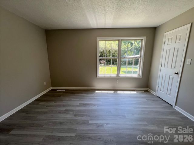 2200 Brookside Avenue, Kannapolis, NC 28081