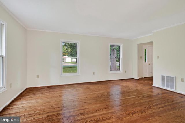 881 CHINQUAPIN CREST DR, Harwood, MD 20776