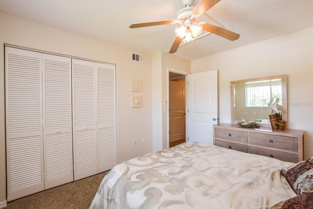 408 CERROMAR CIRCLE S 236, Venice, FL 34293