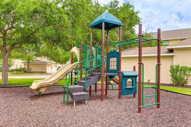 4802 51ST STREET W 512, Bradenton, FL 34210