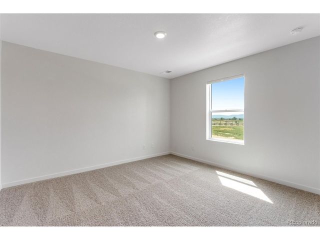 2403 Pinot Pl, Fort Lupton, CO 80621