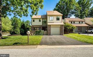 30 SCOTT CT, Chesterbrook, PA 19087