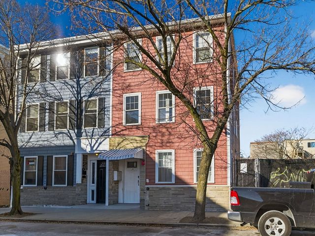 238 Havre St 2, Boston, MA 02128