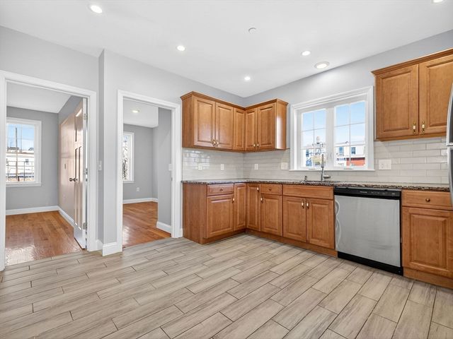 238 Havre St 2, Boston, MA 02128