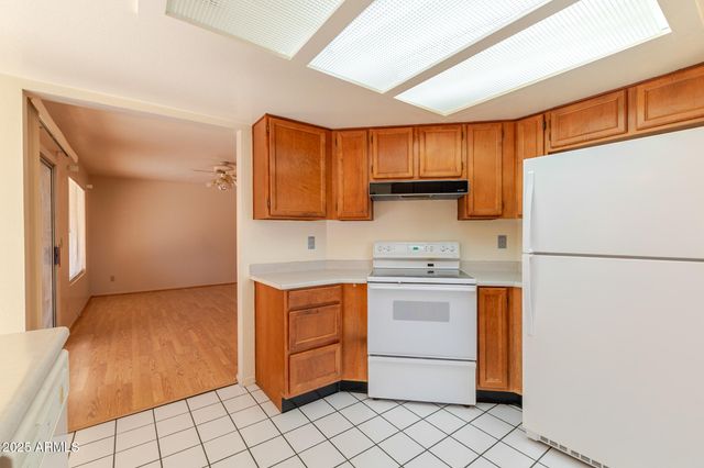 4333 E TANGLEWOOD Drive, Phoenix, AZ 85048