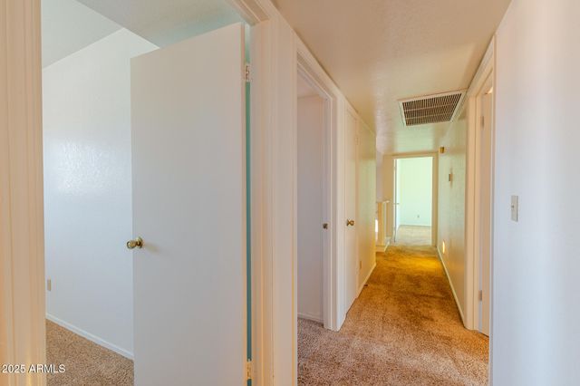 4333 E TANGLEWOOD Drive, Phoenix, AZ 85048