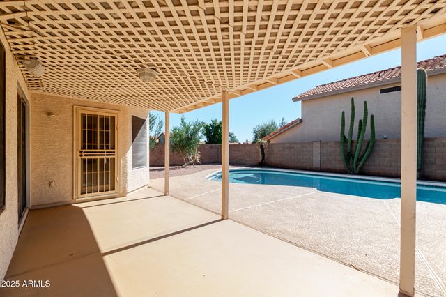 4333 E TANGLEWOOD Drive, Phoenix, AZ 85048