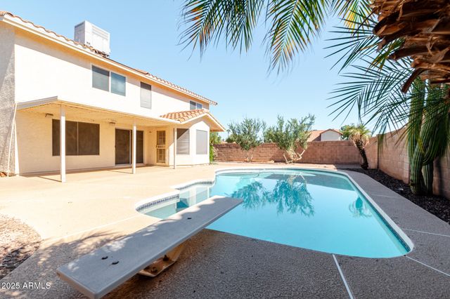 4333 E TANGLEWOOD Drive, Phoenix, AZ 85048