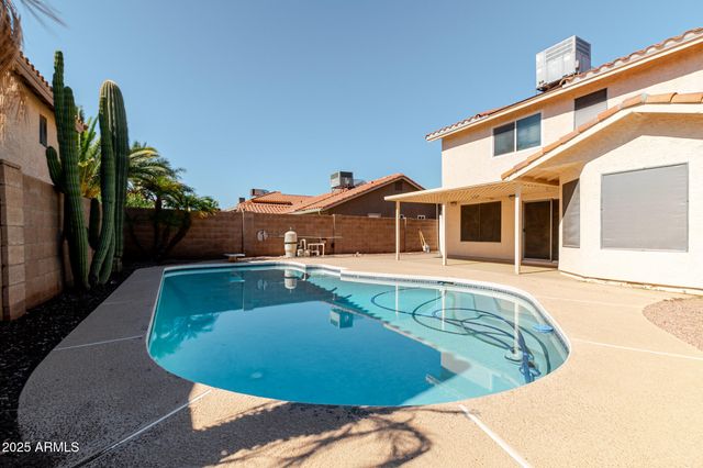 4333 E TANGLEWOOD Drive, Phoenix, AZ 85048