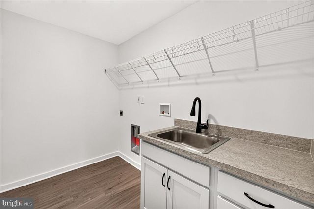 15 GRAINFIELD CT, Martinsburg, WV 25404