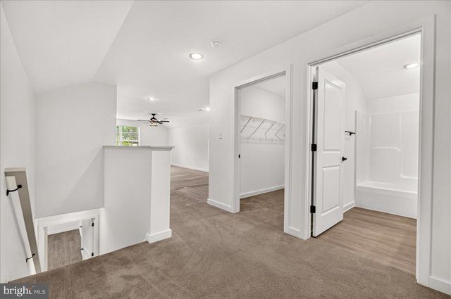 15 GRAINFIELD CT, Martinsburg, WV 25404