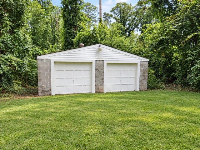 2137 Delowe Drive, East Point, GA 30344