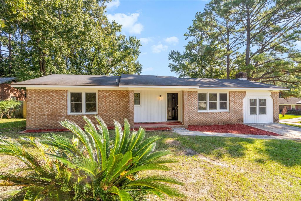 30 Oak Grove Road, Goose Creek, SC 29445