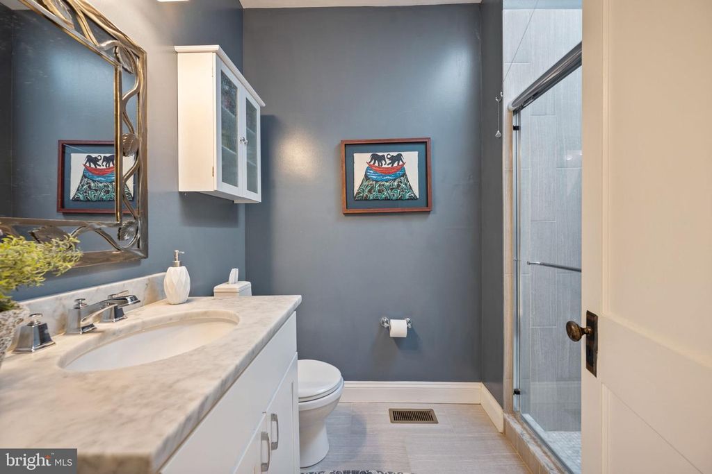 Image 24 of property listing at 603 S EATON ST, Baltimore, MD 21224