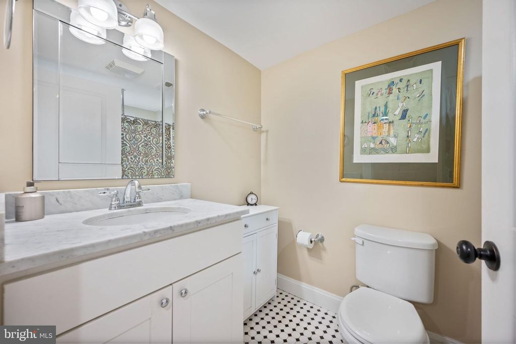 Image 30 of property listing at 603 S EATON ST, Baltimore, MD 21224