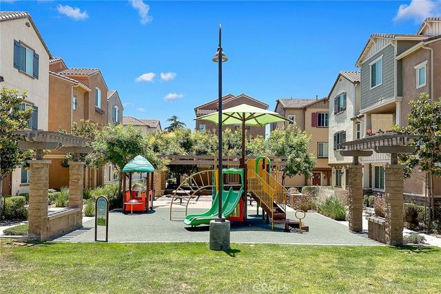 710 Banyan Way, Pomona, CA 91767