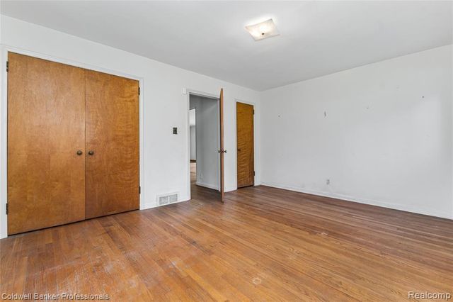 23161 Valley View Drive, Southfield, MI 48033