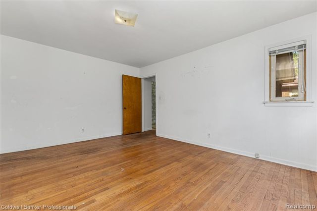 23161 Valley View Drive, Southfield, MI 48033